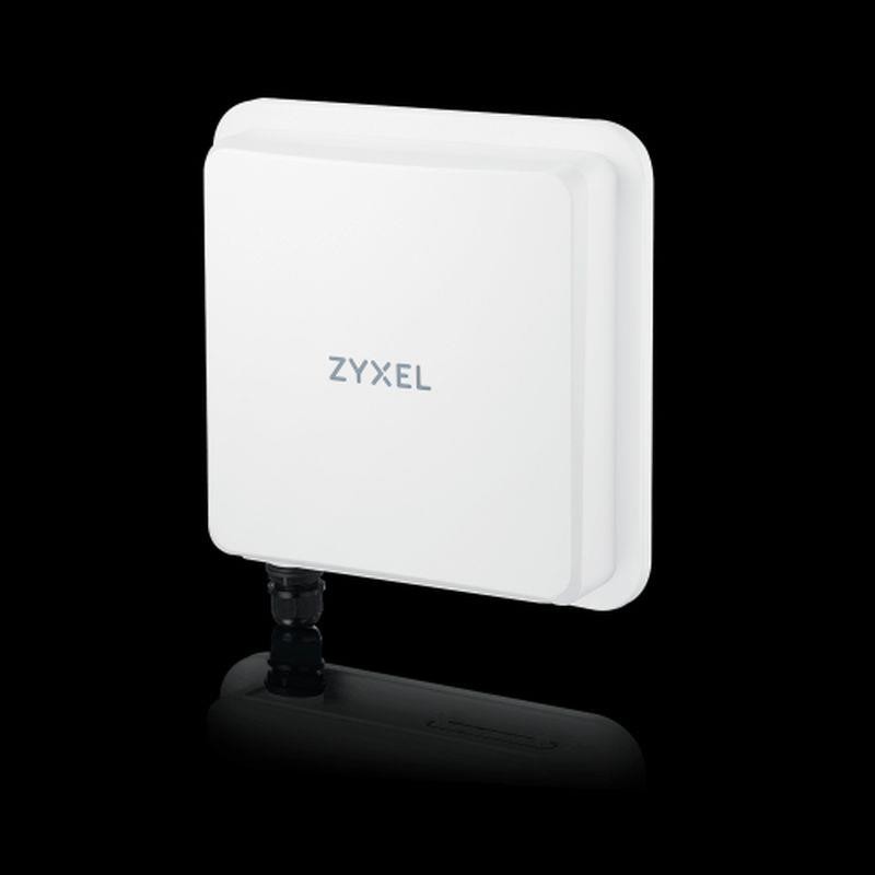 ZYXEL ROUTER FWA710 INALAMBRICO 5G BLANCO DOBLE BANDA Multi-Gigabit Ethernet Doble banda (2,4 GHz / 5 GHz)